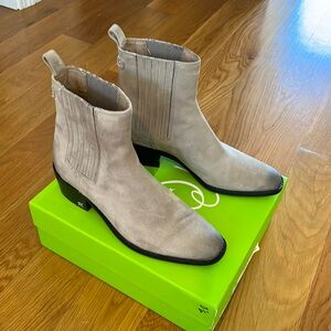 NEW! Sam Edelman Bronson Bootie Size 8.5